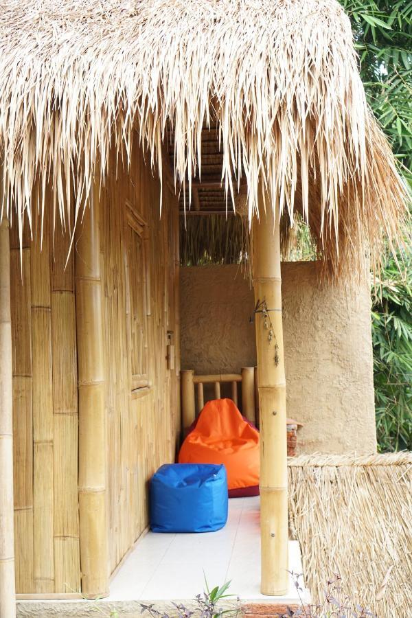 Bali Bamboo Jungle Huts And Hostel Tampaksiring ภายนอก รูปภาพ